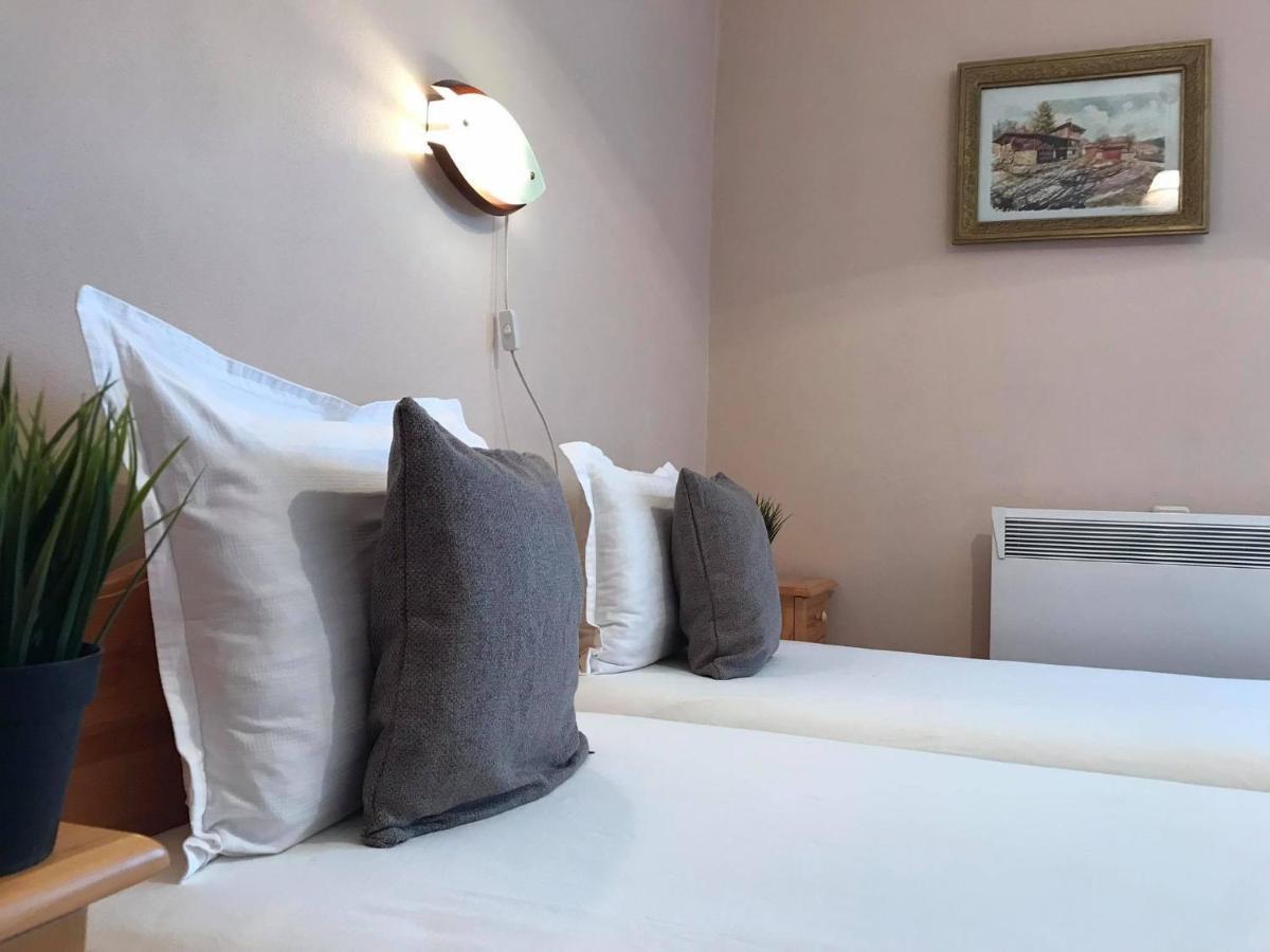 Къща За Гости Загорски Hotell Kalofer Exteriör bild